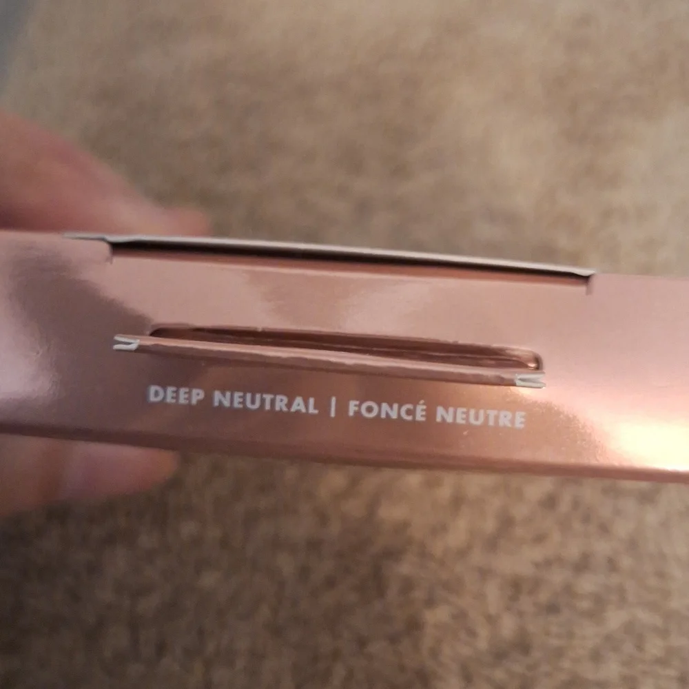 e.l.f. Halo Glow Powder Filter Deep Neutral